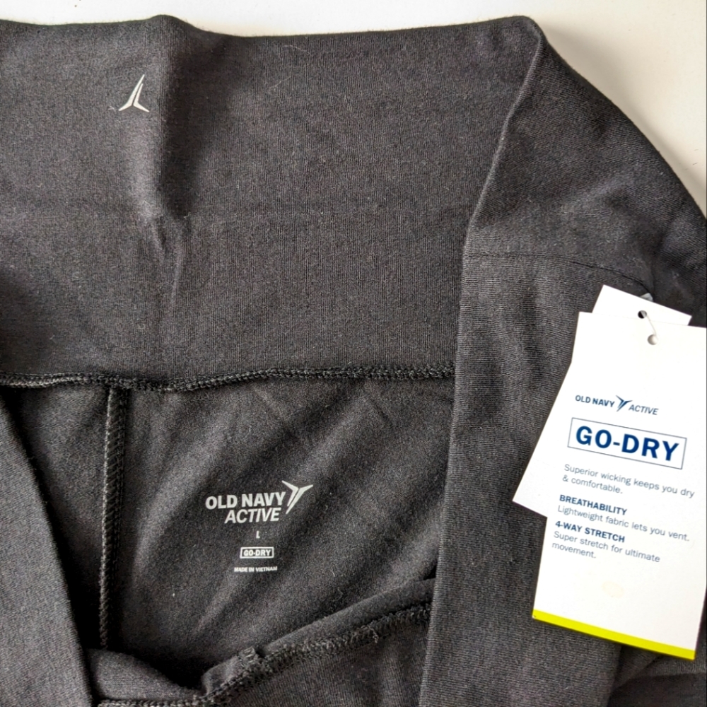 Old Navy Maternity - rollover wide leg yoga capris - black - large